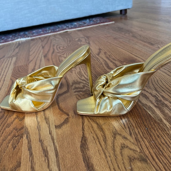Schutz gold shoes - Picture 7 of 7